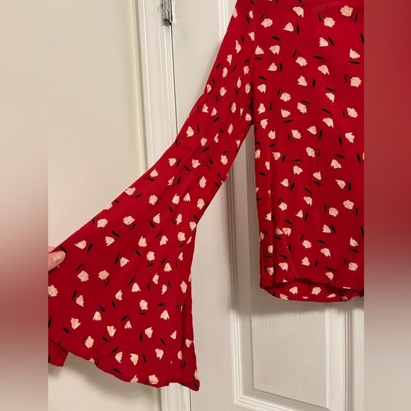 Billabong Women's Red Lust Linger Top Size Small - Picture 11 of 11